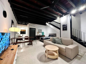 (New) Fettes Villa for 20Pax @CentralPenang/Gurney